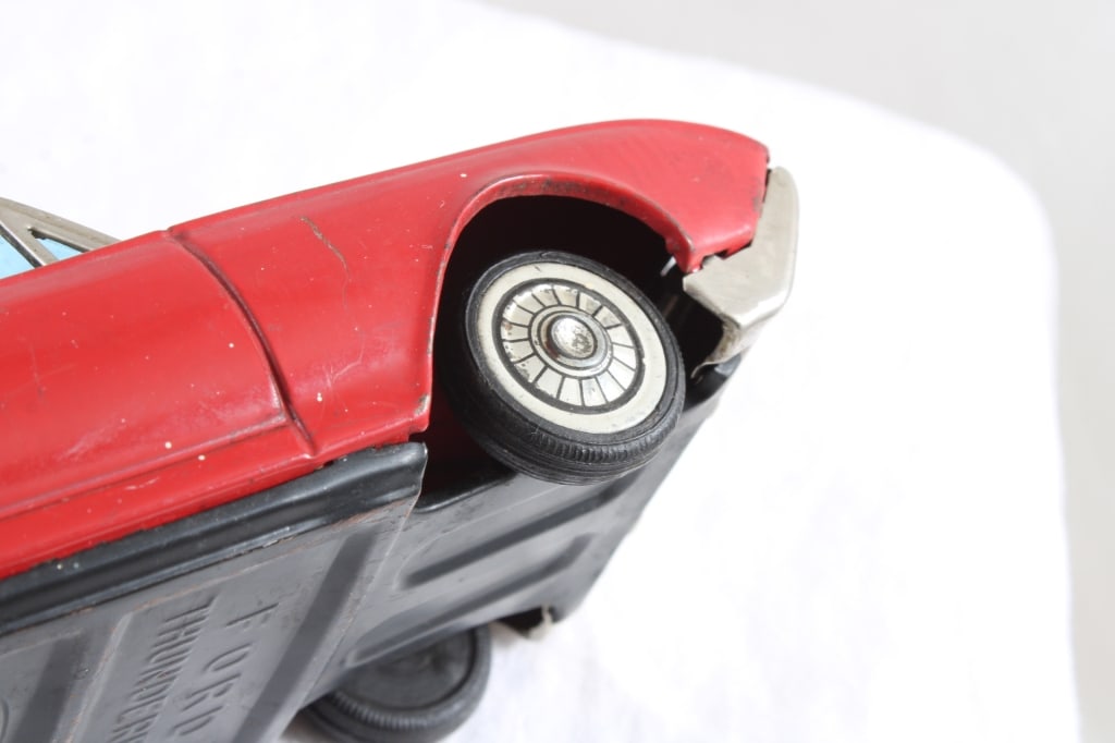 Bandai, Hubley & Auburn Vintage Toys - 11