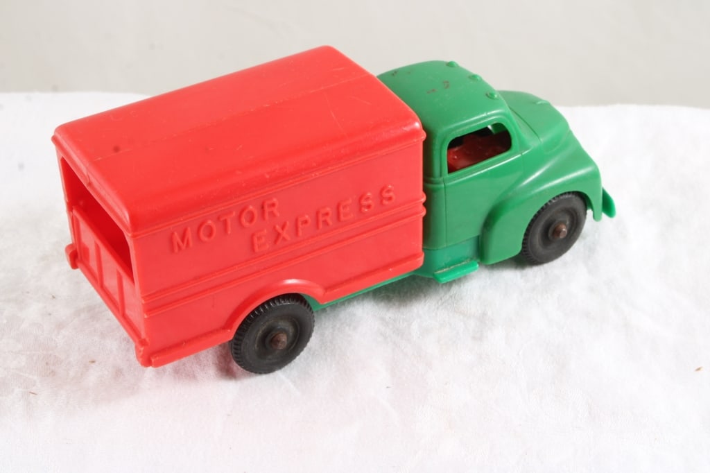 Bandai, Hubley & Auburn Vintage Toys - 15