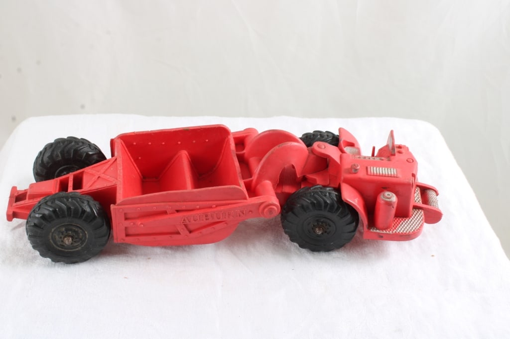 Bandai, Hubley & Auburn Vintage Toys - 19