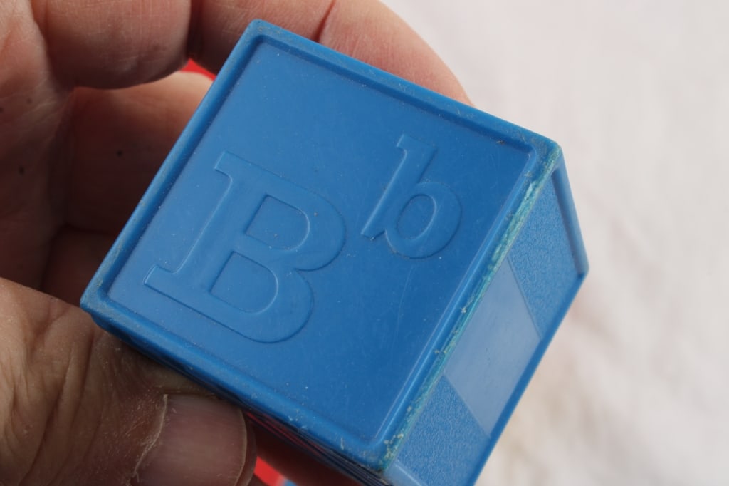Tupperware Busy Blocks 25 with Toys Inside - 15