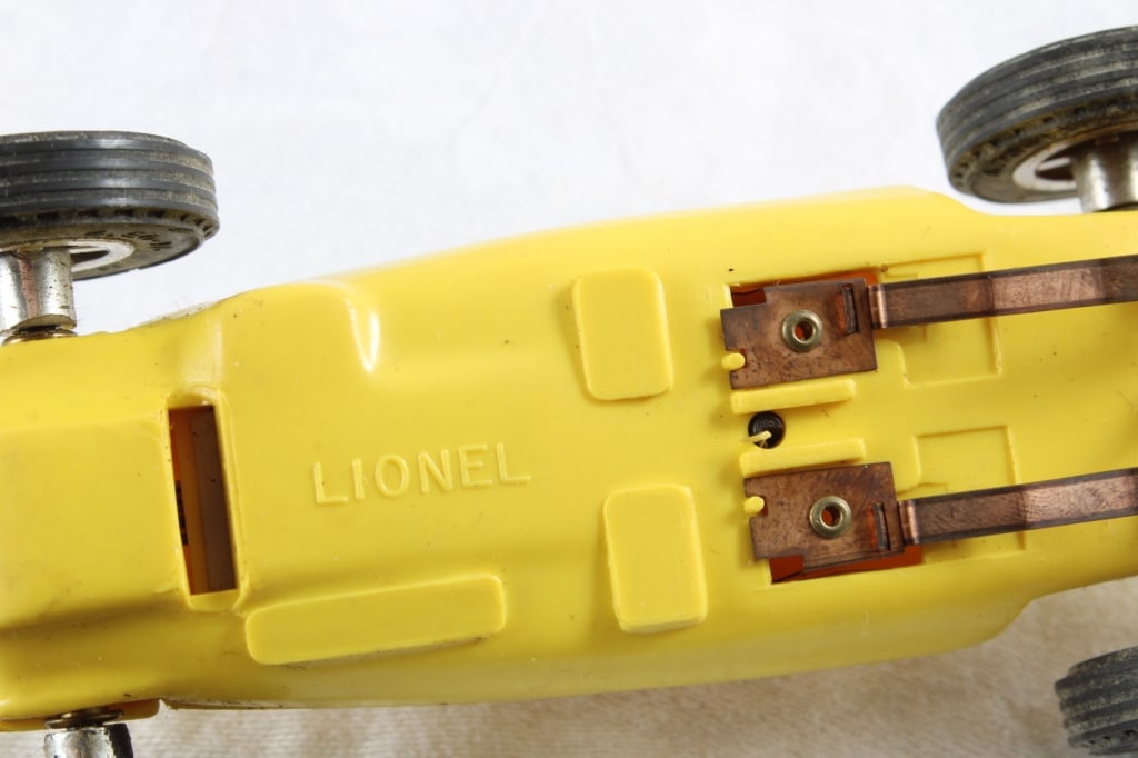 Lionel Cooper Roadster Yellow Slot Car 1:32 1964 - 6