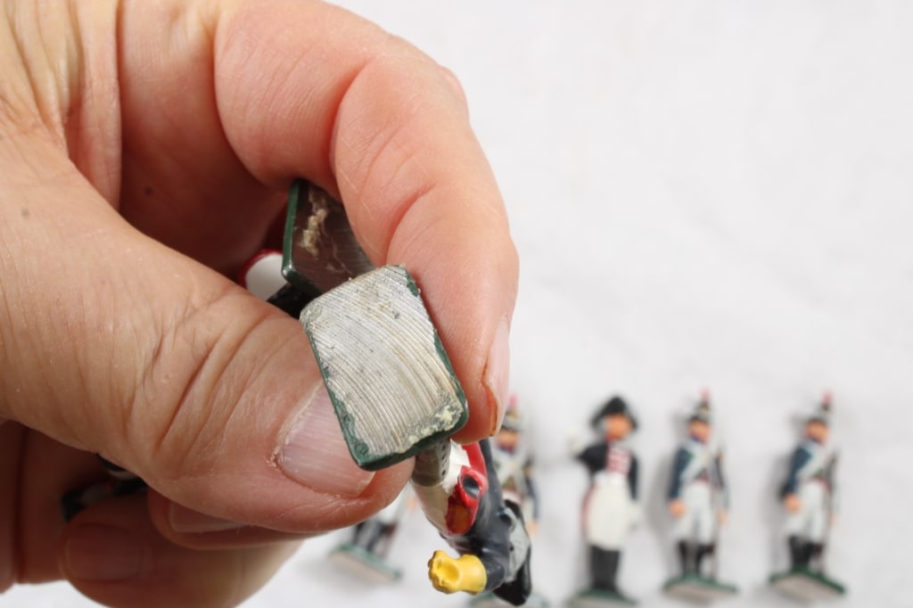 Stone Castle 10 Miniature Soldiers in Box - 13