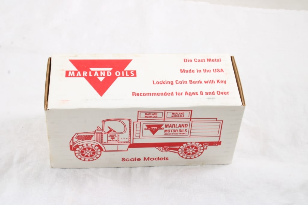 2 Legends N Trucks Diecast Truck Banks NRFB USA - 6