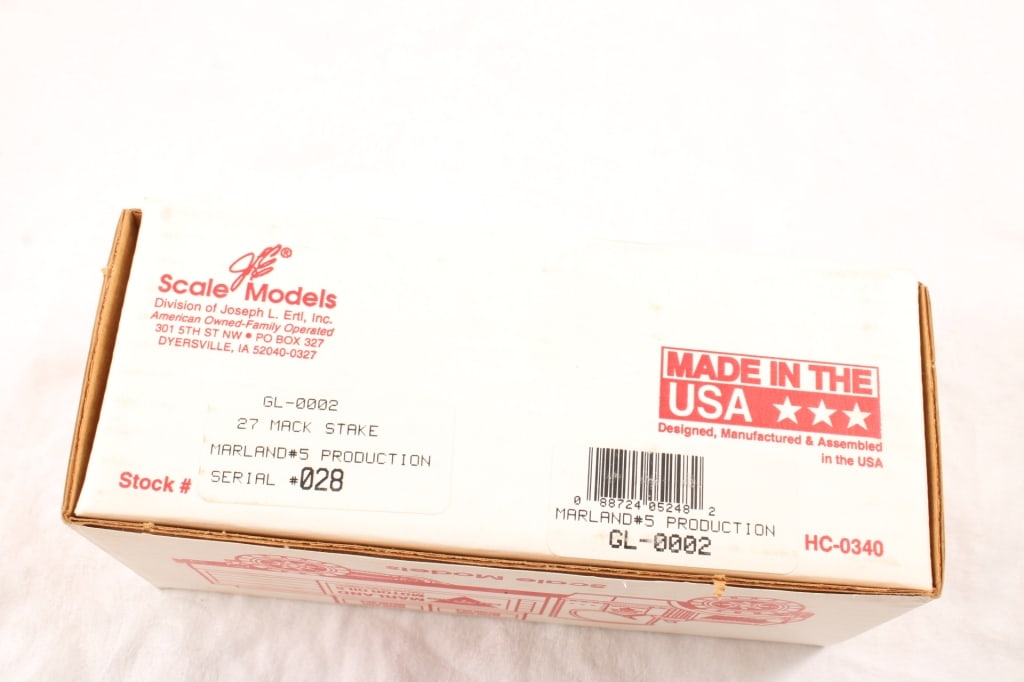 2 Legends N Trucks Diecast Truck Banks NRFB USA - 9