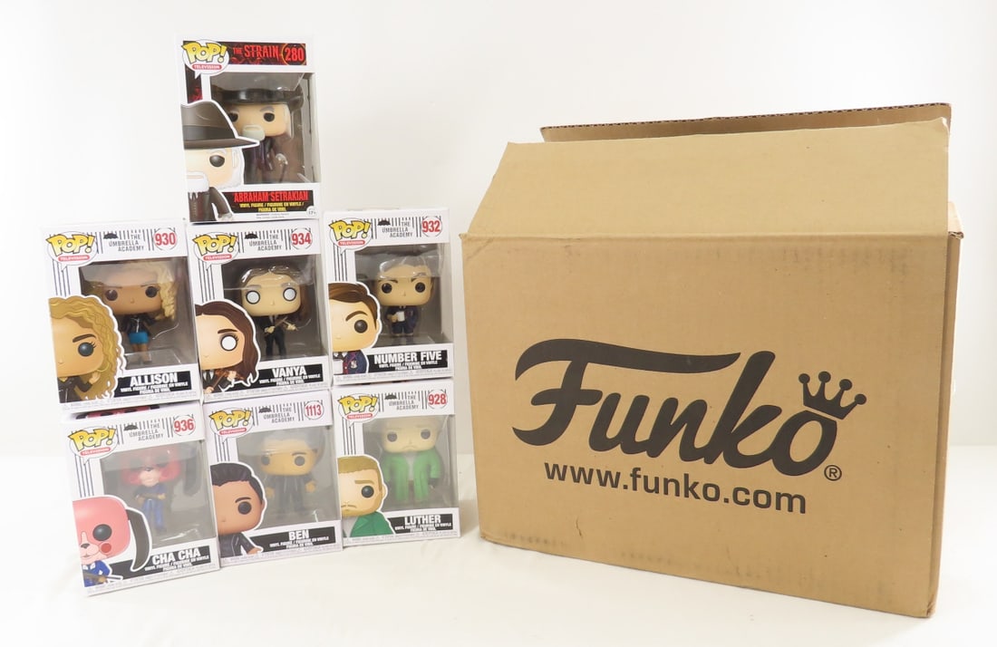 7 Funko Pop Umbrella Academy & Strain Figures NIP: 7 Funko Pop Umbrella Academy & Strain Figures NIP - Umbrella Academy Allison #930, Vanya #934, Number Five #932, Ben #1113, Luther #928, Cha Cha #936, The Strain Abraham Setrakian #280. Lot Size: