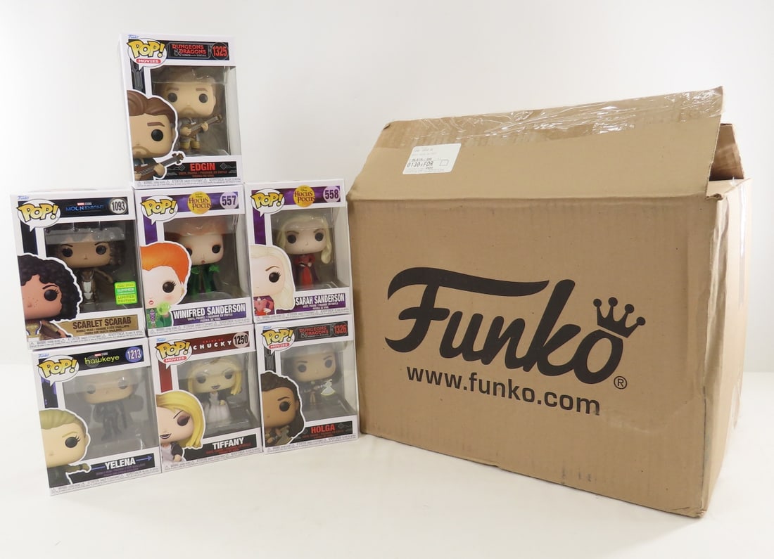 7 Funko Pop Dungeons Dragons & Hocus Pocus Figures: 7 Funko Pop Dungeons Dragons & Hocus Pocus Figures - And More. Holga #1326, Edgin #1325, Winifred Sanderson #557, Sarah Sanderson #558, Tiffany #1250, Scarlet Scarab #1093, Yelena #1213. Lot Size: