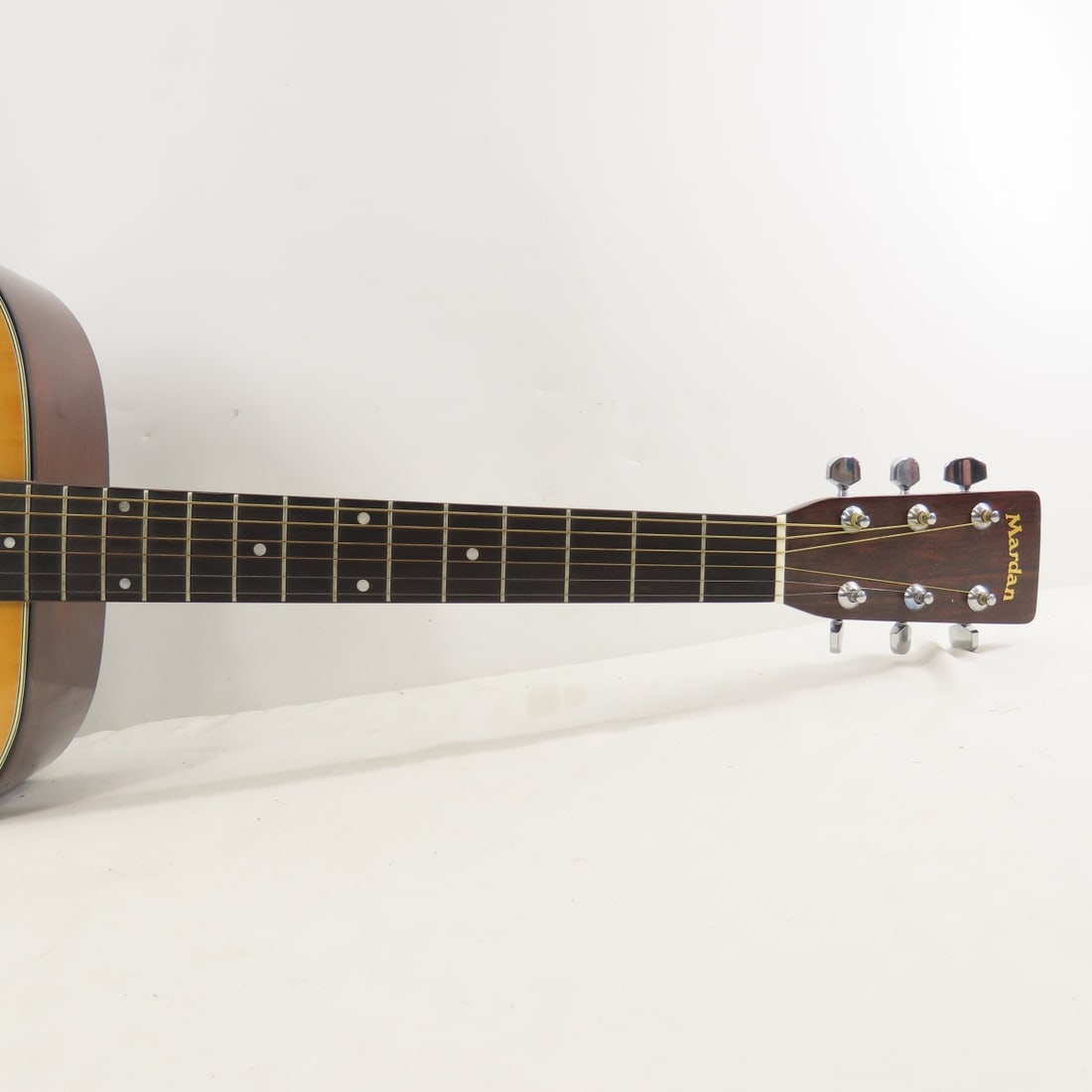 Mardan Model 72DS 6-String Acoustic Guitar w/Case - 4
