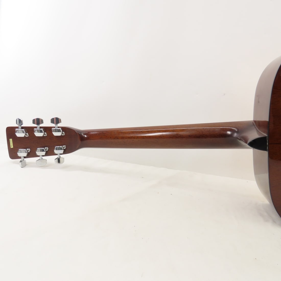 Mardan Model 72DS 6-String Acoustic Guitar w/Case - 6
