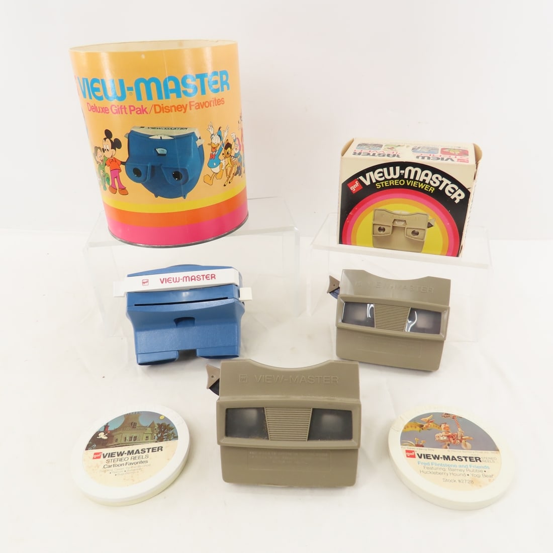 Collection of Viewmaster Viewers, Projectors Reels - 4