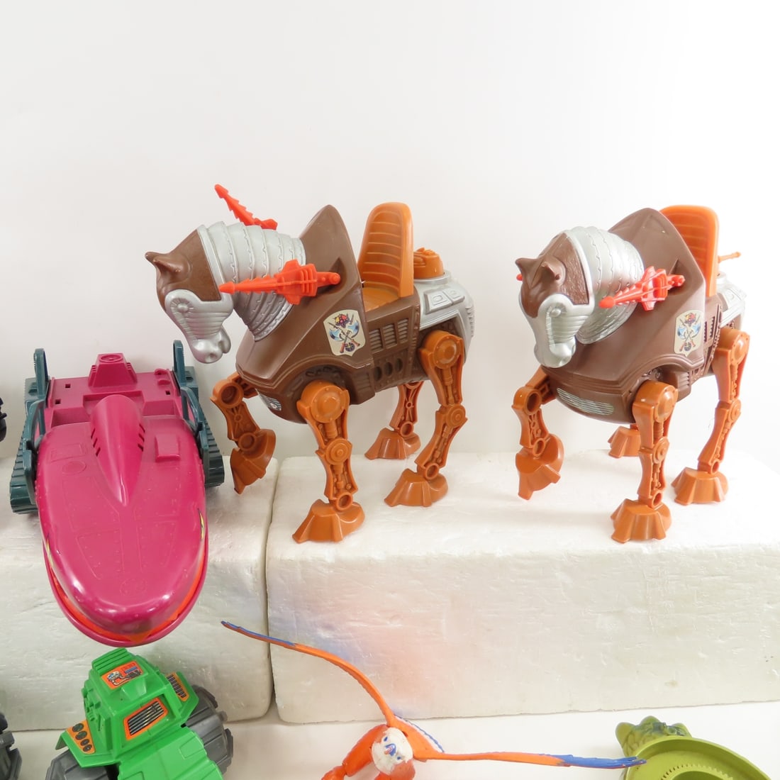 Masters of The Universe Vehicles Battle Cat & more - 4