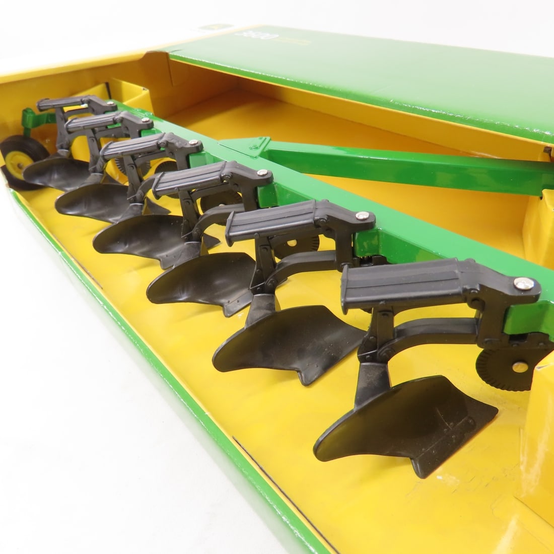 ERTL 1:16 John Deere 720 Model M & Bottom Plow - 19