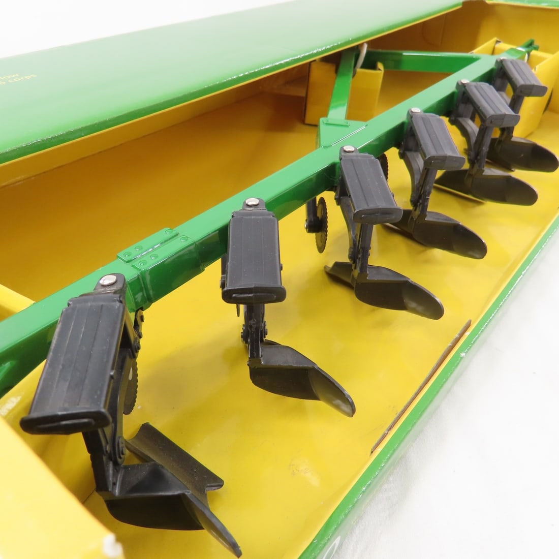 ERTL 1:16 John Deere 720 Model M & Bottom Plow - 20