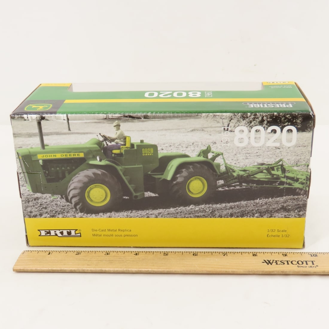ERTL 1:32 John Deere 8020 & 1:64 CH950 & CP770 NIB - 10