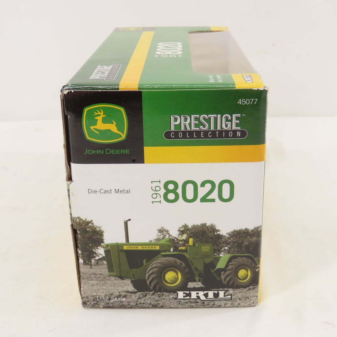 ERTL 1:32 John Deere 8020 & 1:64 CH950 & CP770 NIB - 9