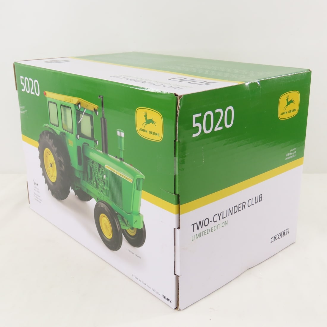 ERTL 1:16 John Deere 2-Cylinder Club 5020 Tractor - 8