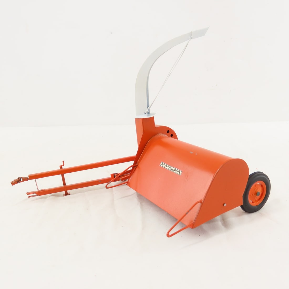 Scratch Built Allis Chalmers 56-F Forage Harvester: Scratch Built Allis Chalmers 56-F Forage Harvester - 1:16 unknown maker, metal, LOT SIZE: 10x8x8", 1 LB All information and photos are intended to be as accurate as possible, but errors are possible. 