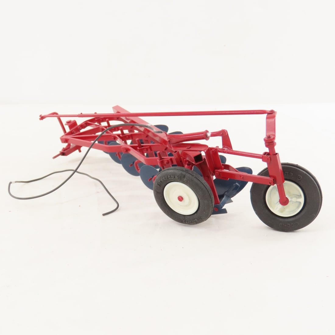 Scratch Built International Mod 550 5 Bottom Plow - 7