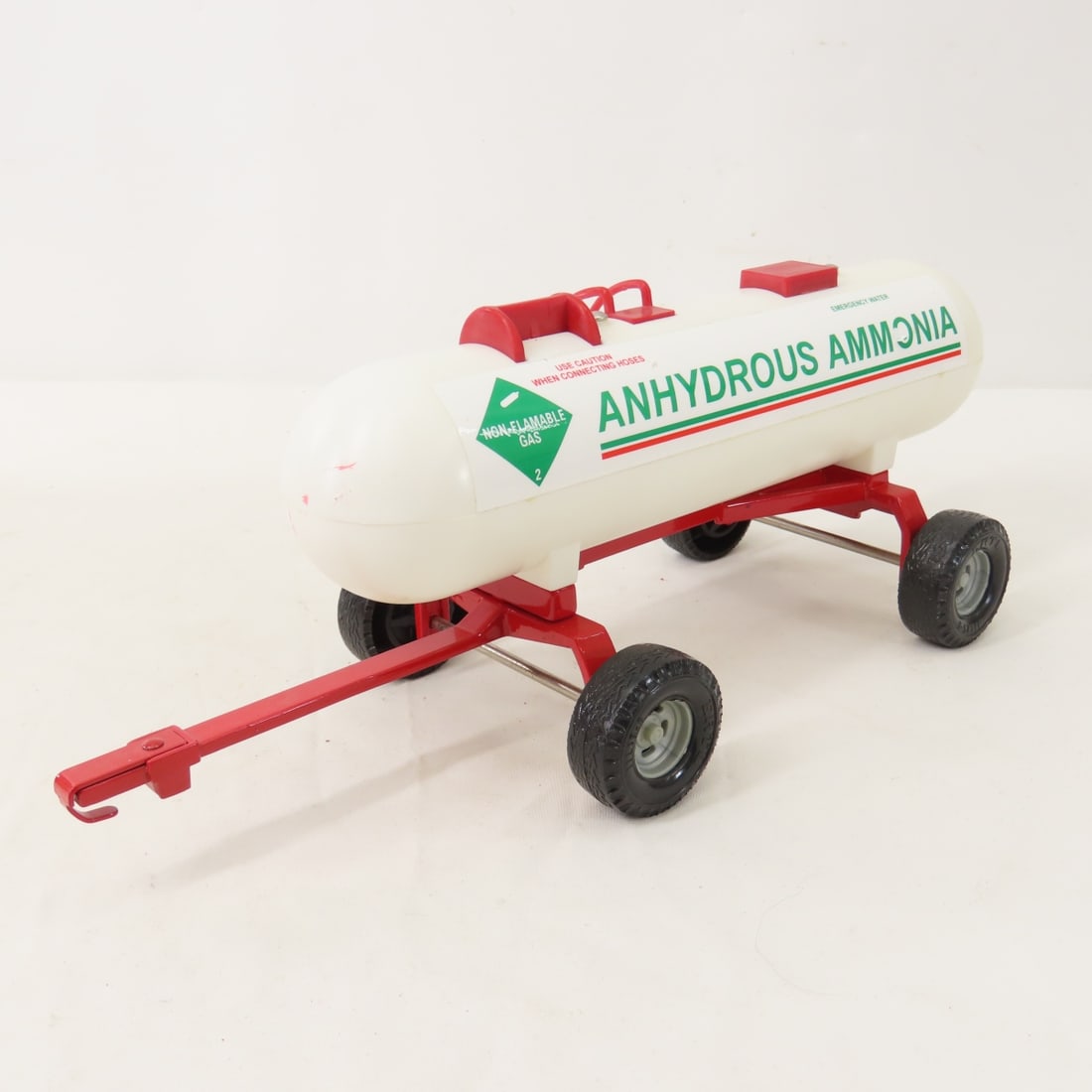Blade, ERTL Ammonia Tank & Custom Grain Wagon - 2