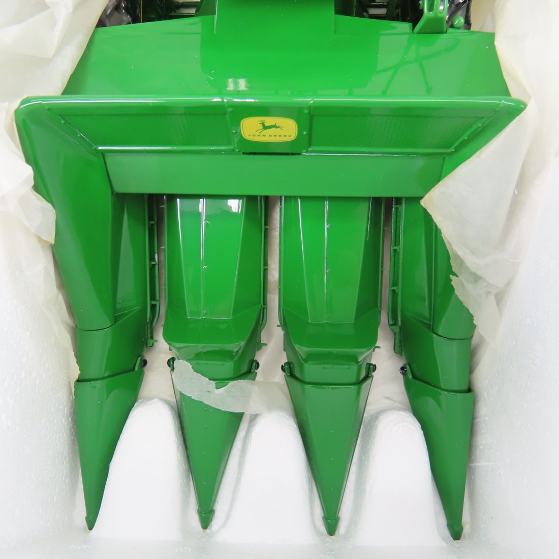 ERTL Britains 1:16 John Deere Prestige 55 Combine - 15
