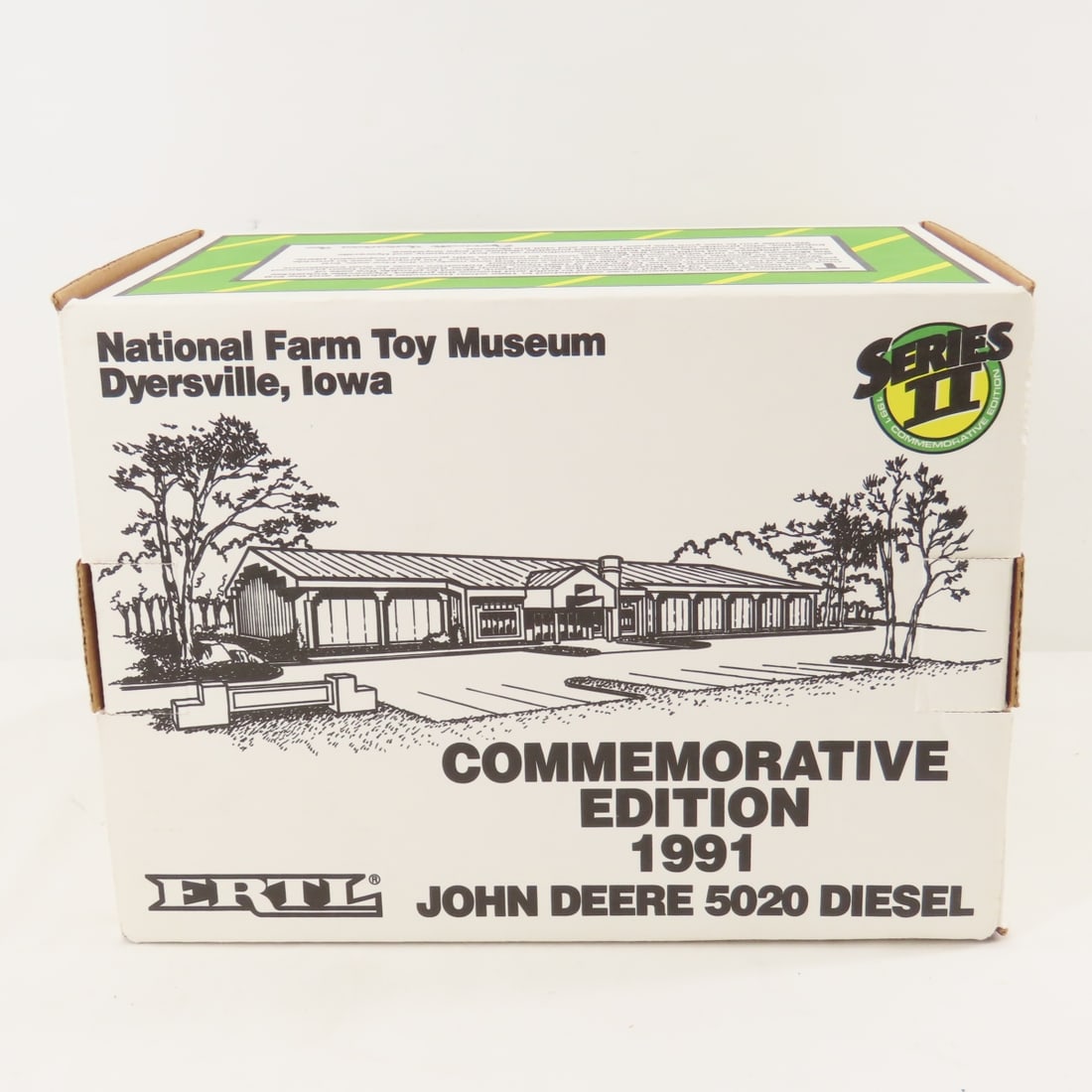 ERTL 1:16 Scale Series II John Deere 5020 Diesel - 17