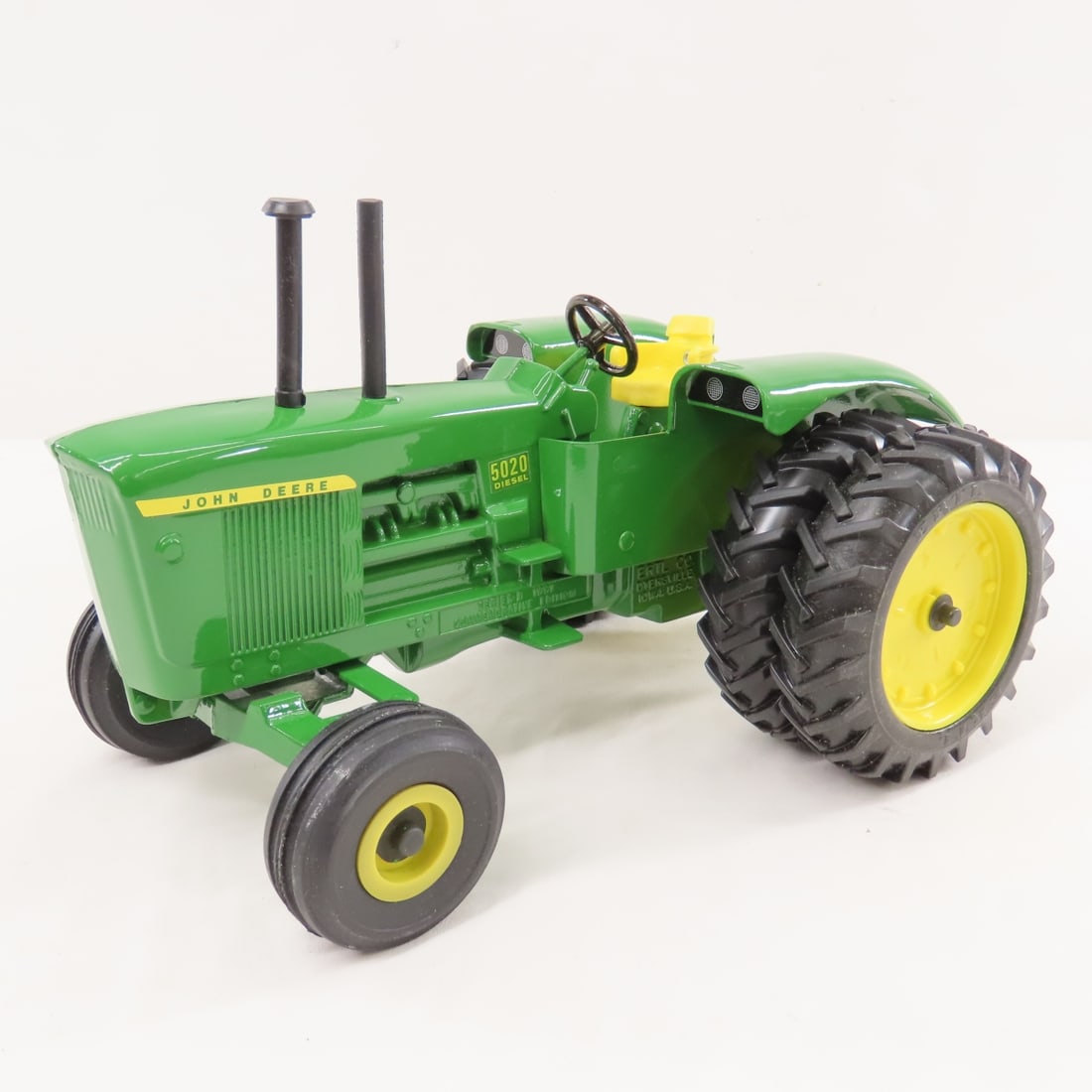 ERTL 1:16 Scale Series II John Deere 5020 Diesel - 2