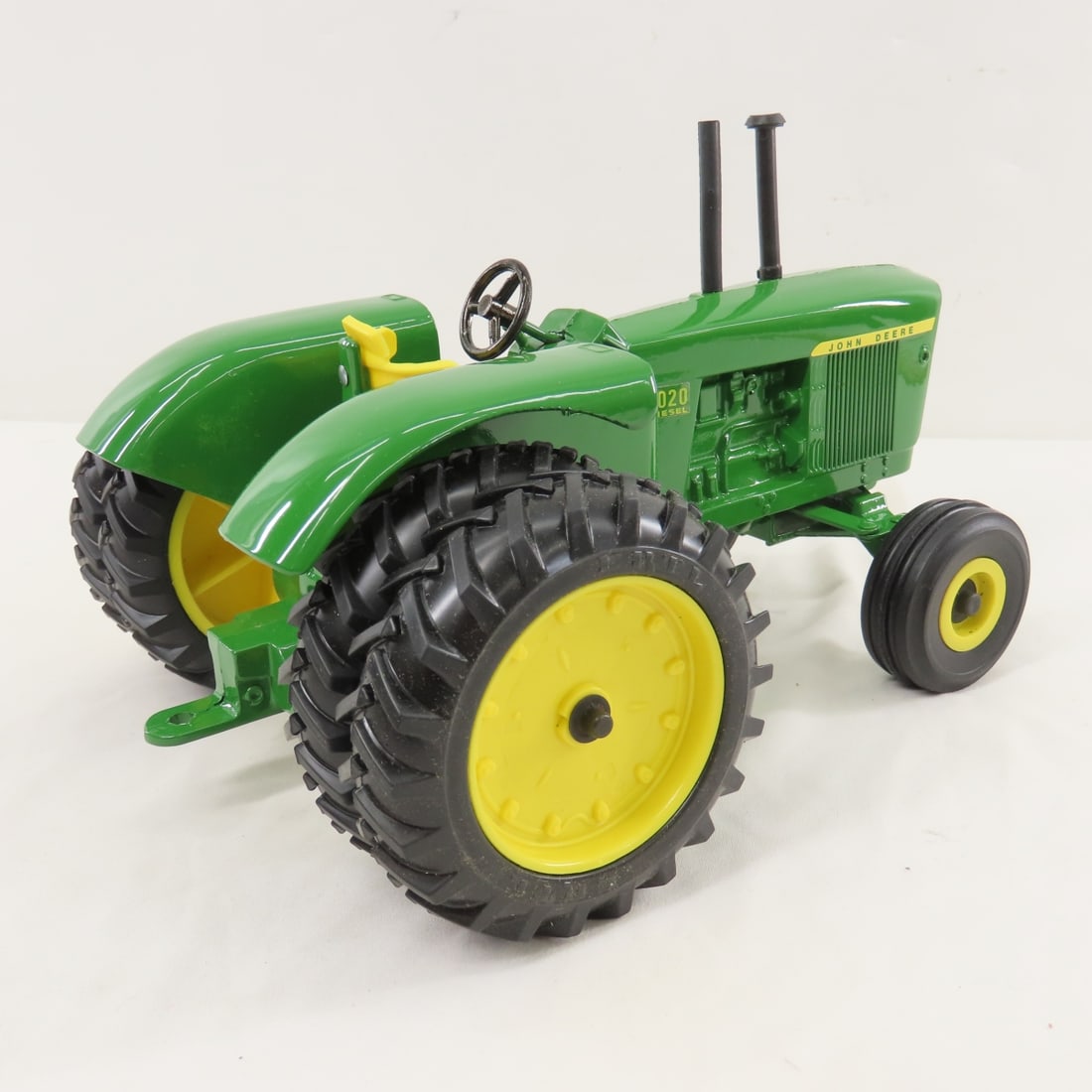 ERTL 1:16 Scale Series II John Deere 5020 Diesel - 6