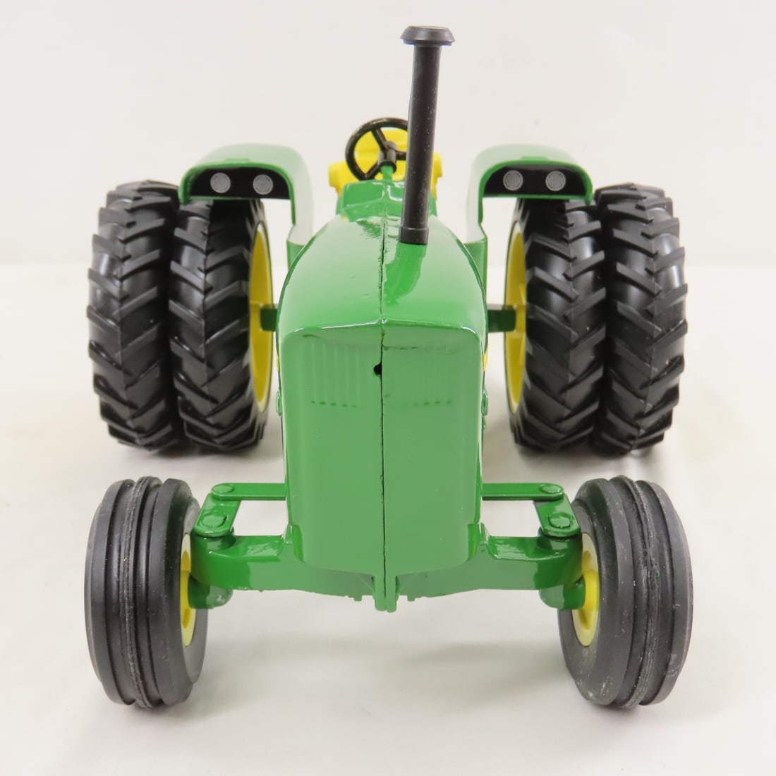 ERTL 1:16 Scale Series II John Deere 5020 Diesel - 9