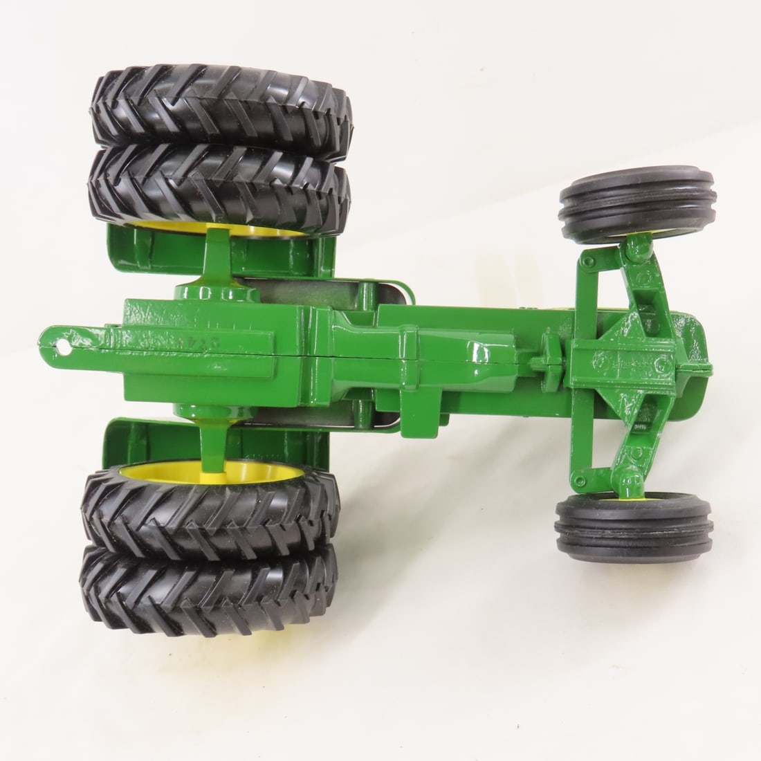 ERTL 1:16 Scale Series II John Deere 5020 Diesel - 11