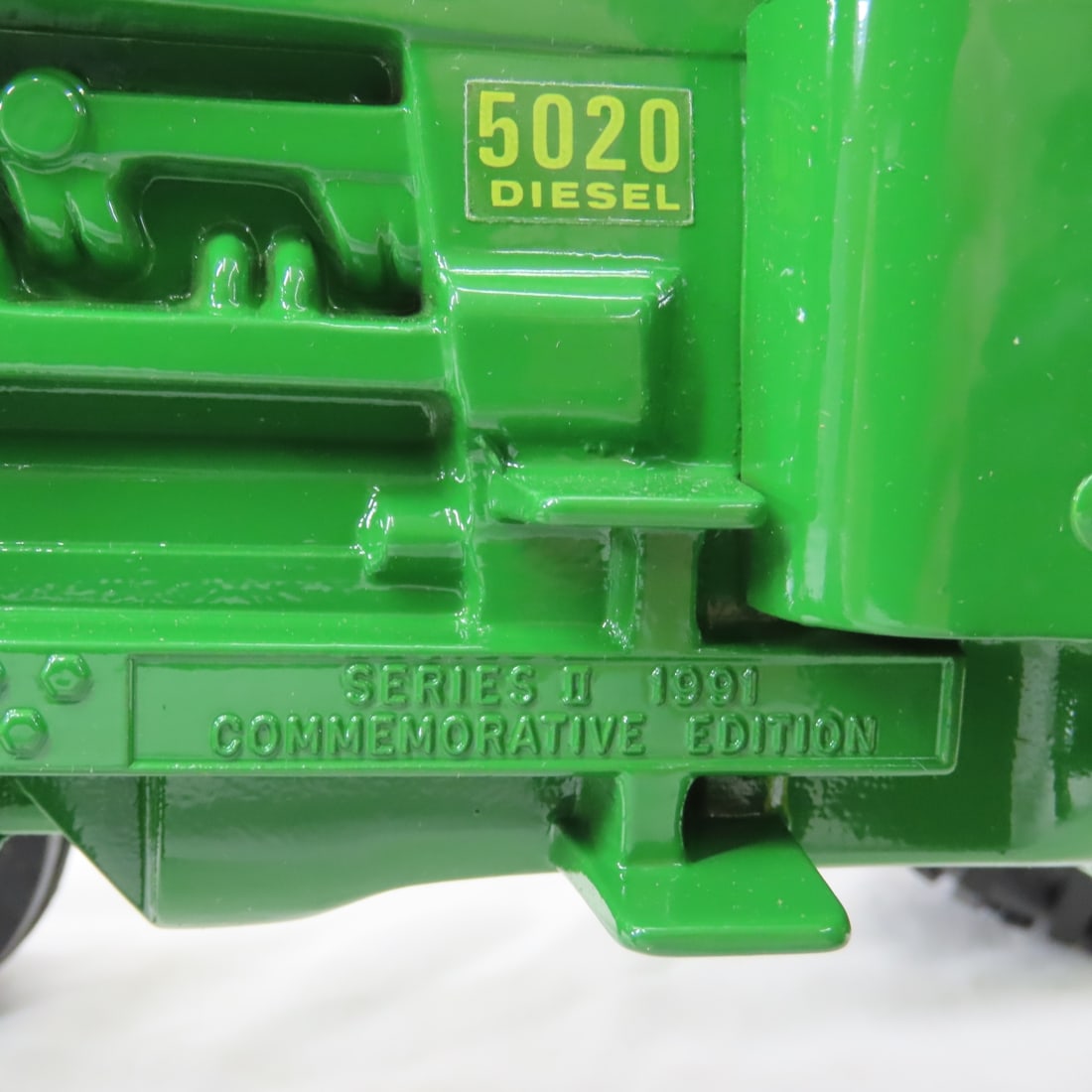 ERTL 1:16 Scale Series II John Deere 5020 Diesel - 12