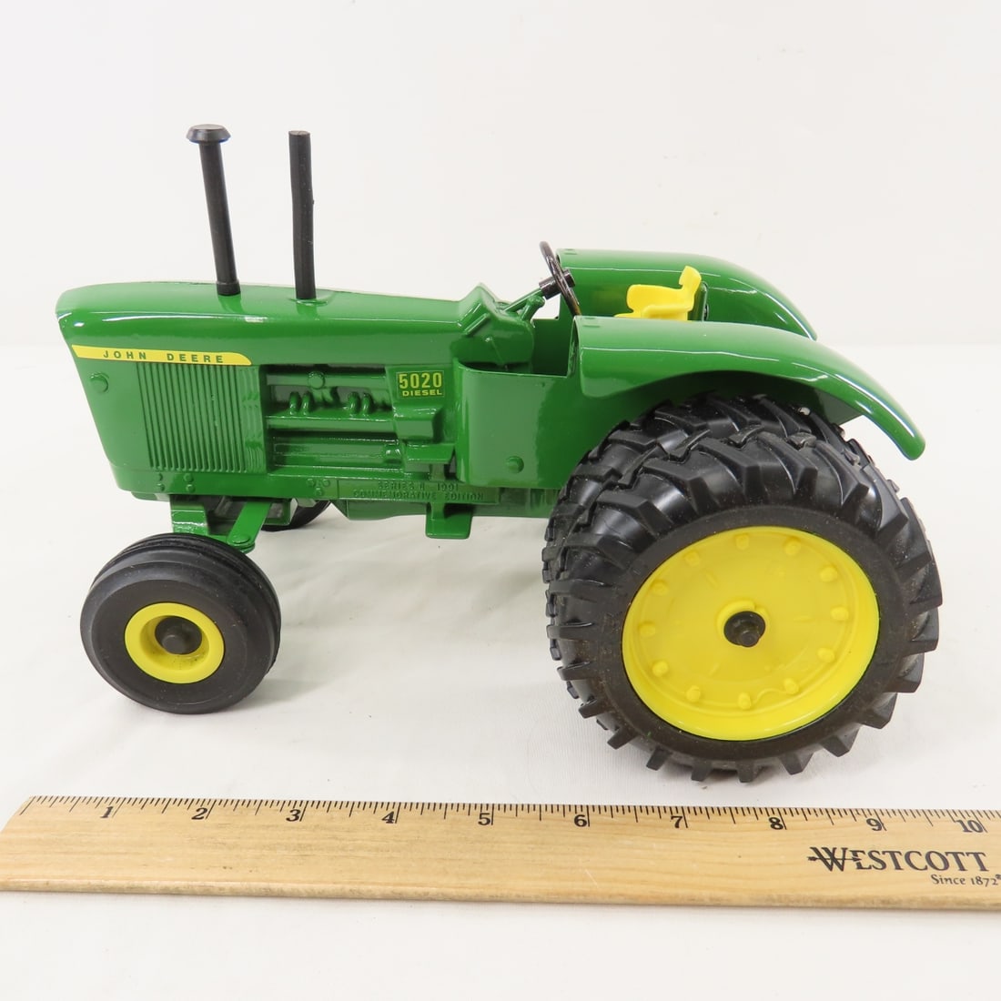 ERTL 1:16 Scale Series II John Deere 5020 Diesel - 3