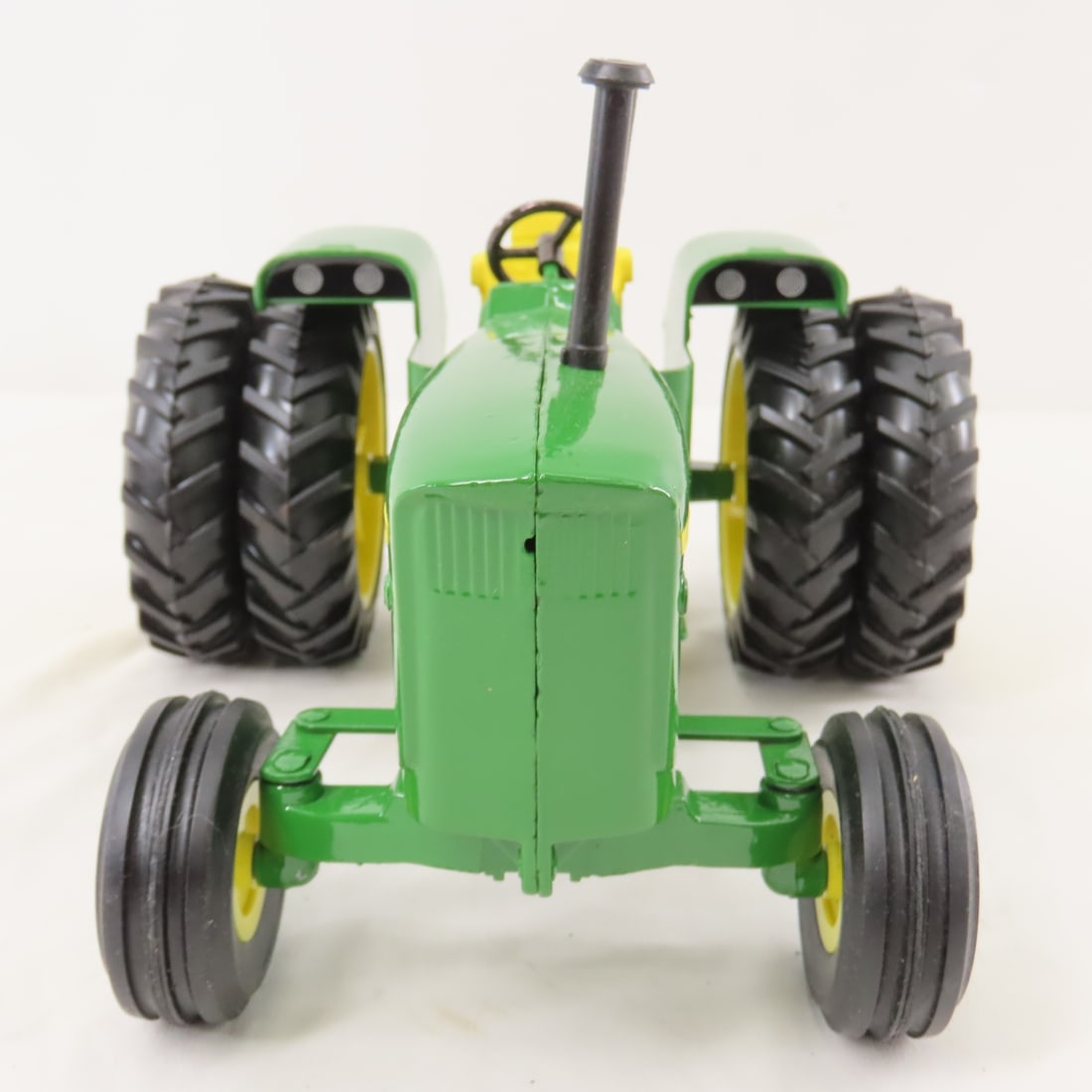 ERTL 1:16 Scale Series II John Deere 5020 Diesel - 9
