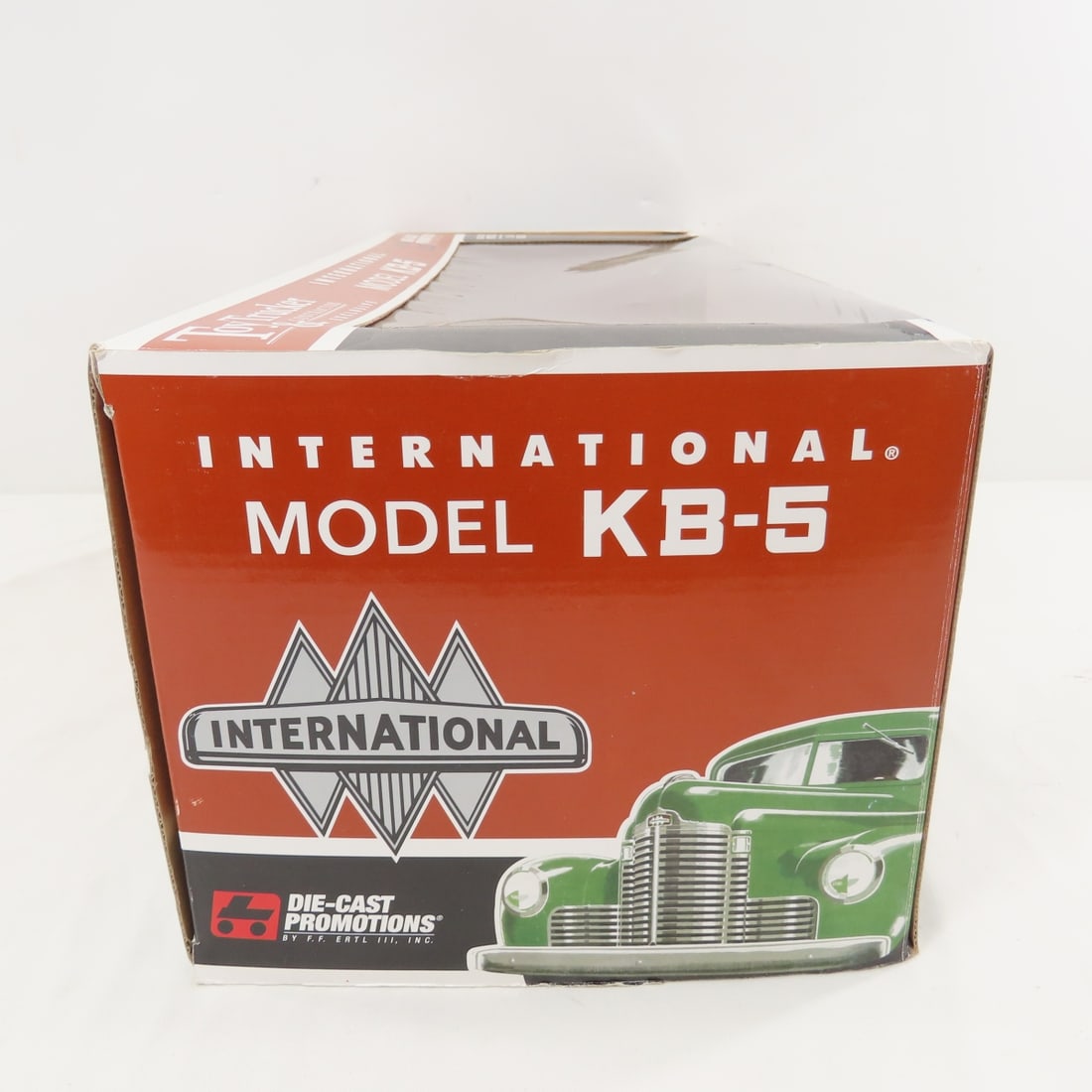 Toy Trucker International Model KB-5 1:16 Truck - 3