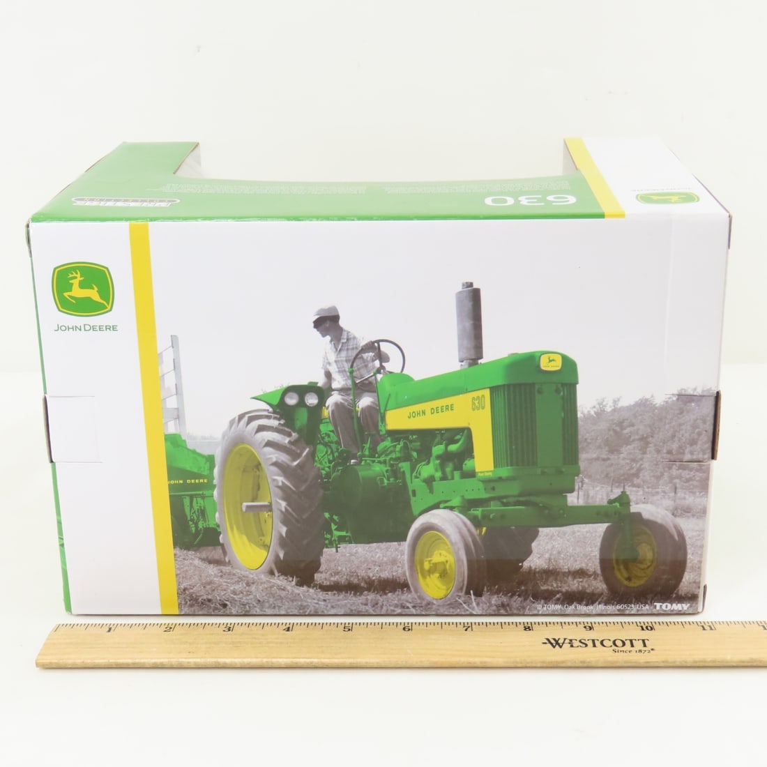 ERTL 1:16 Scale Prestige Collection 630 Tractor - 5