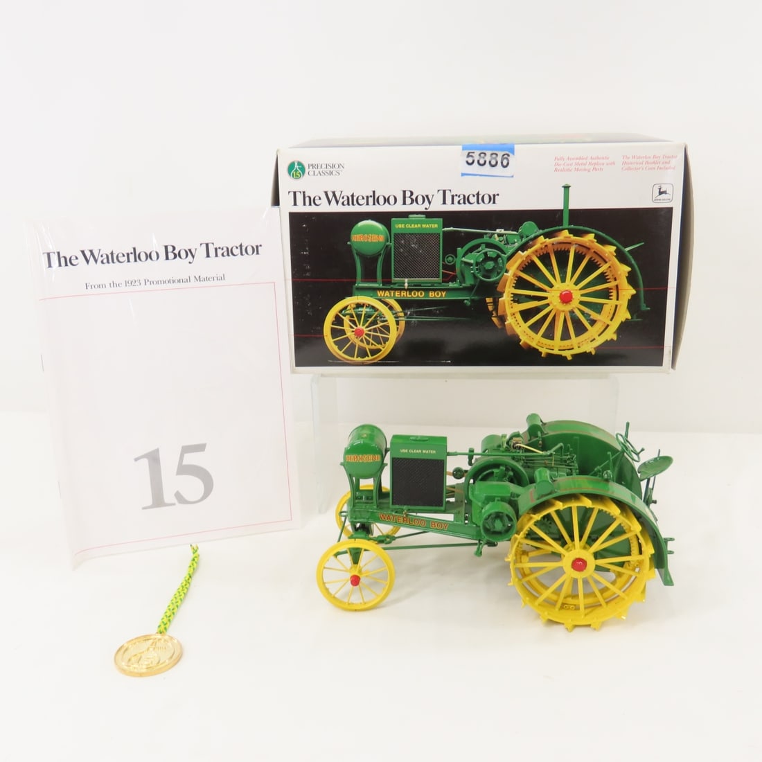 ERTL John Deere Precision Classics Waterloo Boy (1 of 18)