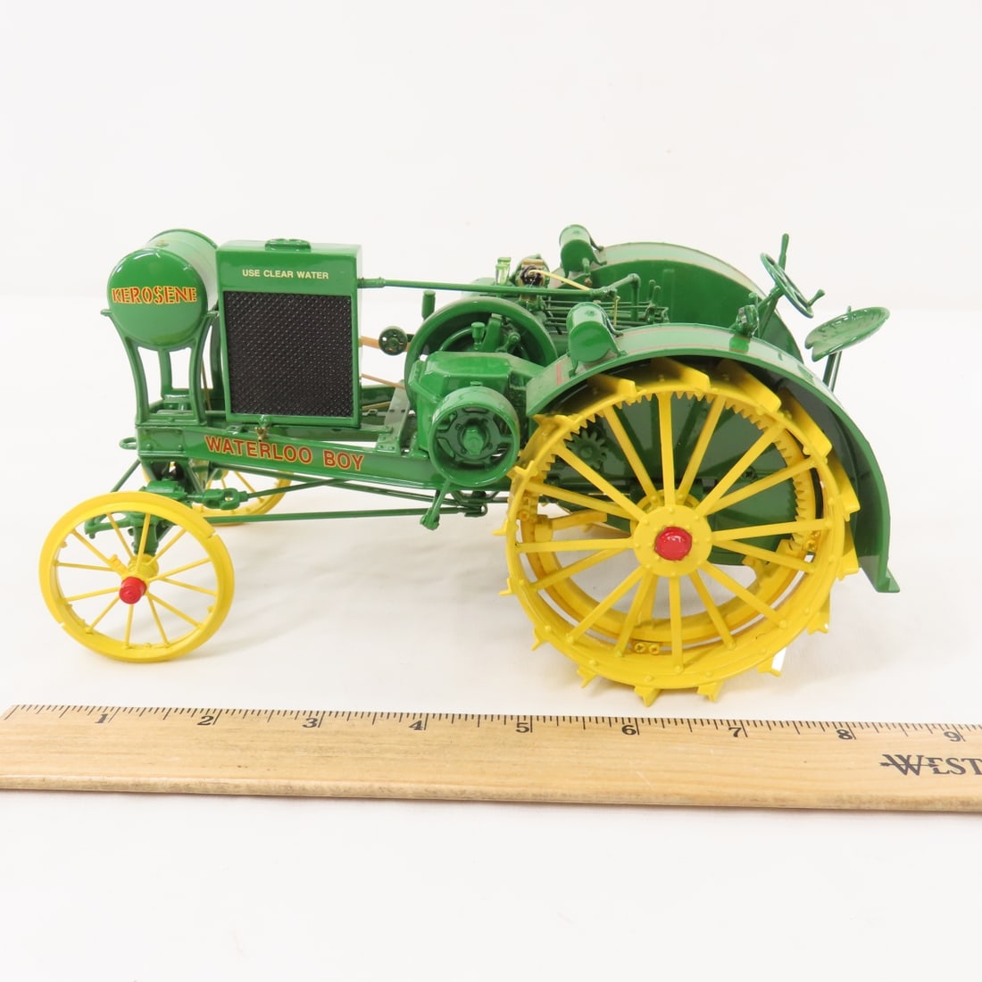 ERTL John Deere Precision Classics Waterloo Boy - 3