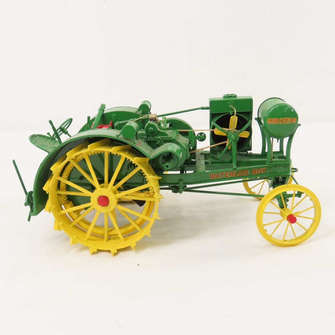 ERTL John Deere Precision Classics Waterloo Boy - 7