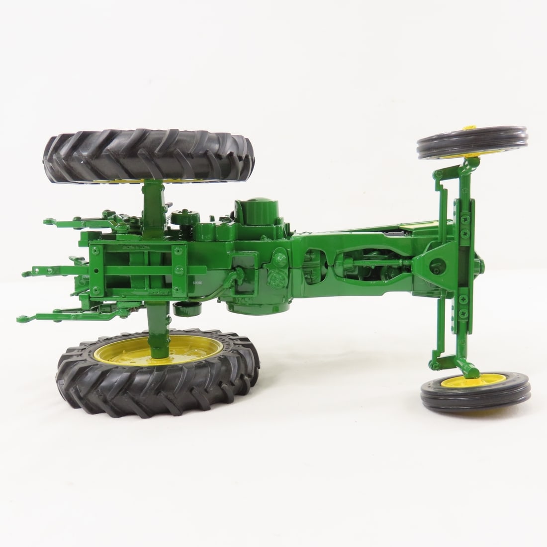 ERTL John Deere Precision Classics 720 Diesel - 11