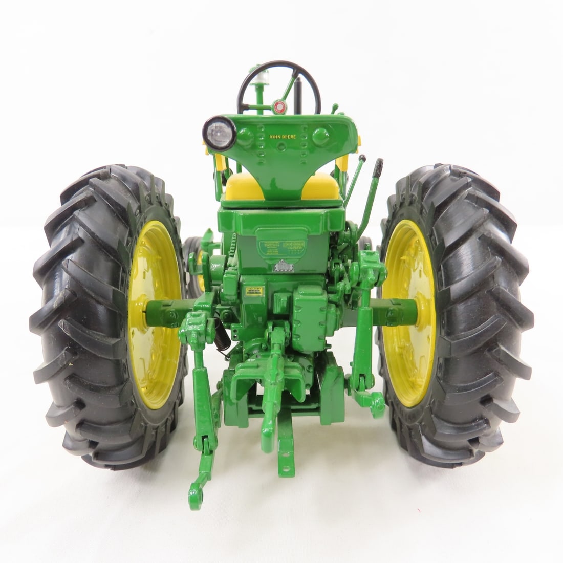 ERTL John Deere Precision Classics 720 Diesel - 5