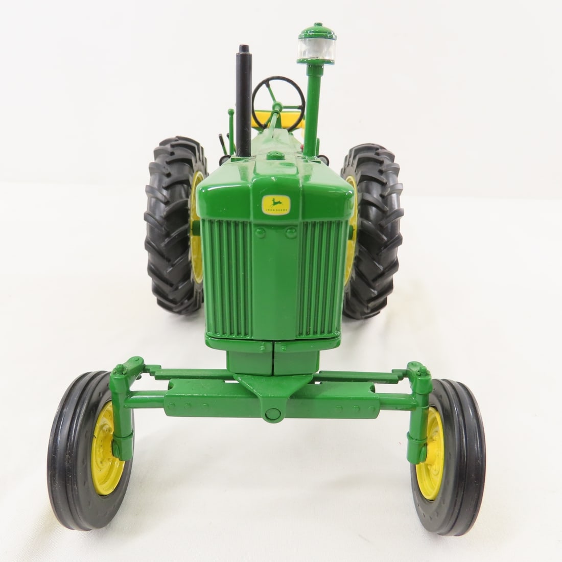 ERTL John Deere Precision Classics 720 Diesel - 9