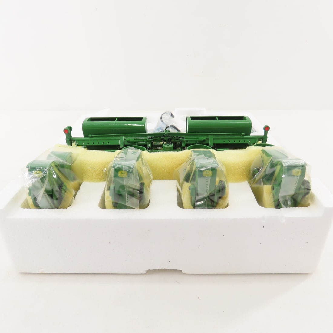 ERTL John Deere Precision Classics 494 Planter - 10