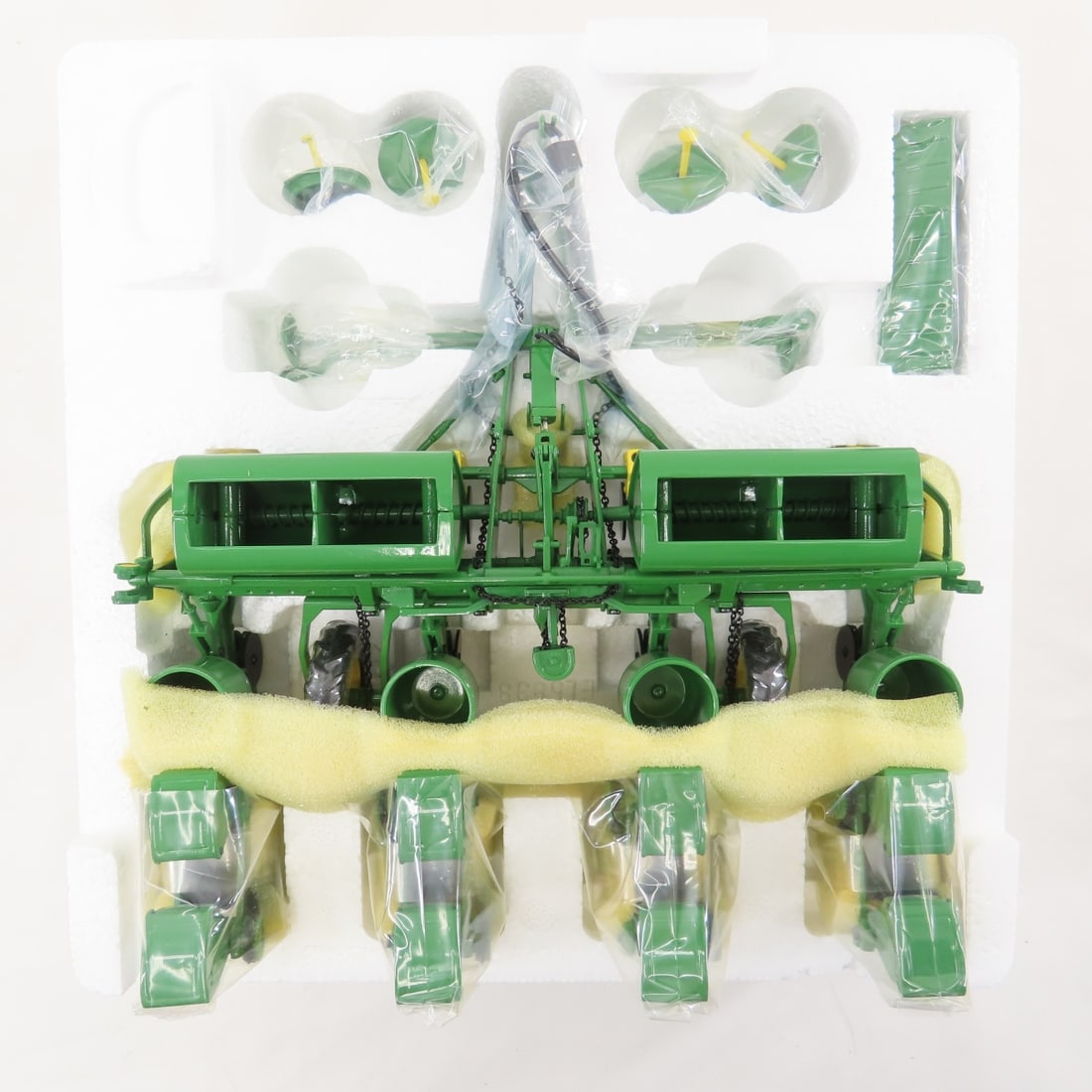 ERTL John Deere Precision Classics 494 Planter - 2