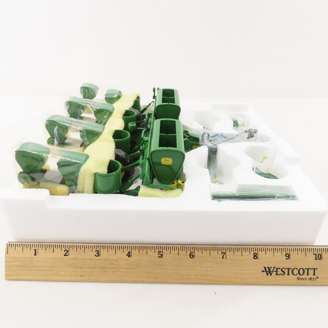 ERTL John Deere Precision Classics 494 Planter - 4