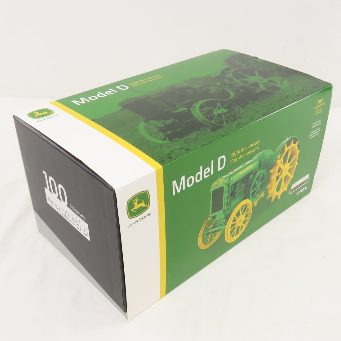 ERTL John Deere Prestige Model D 100th Anniversary - 16