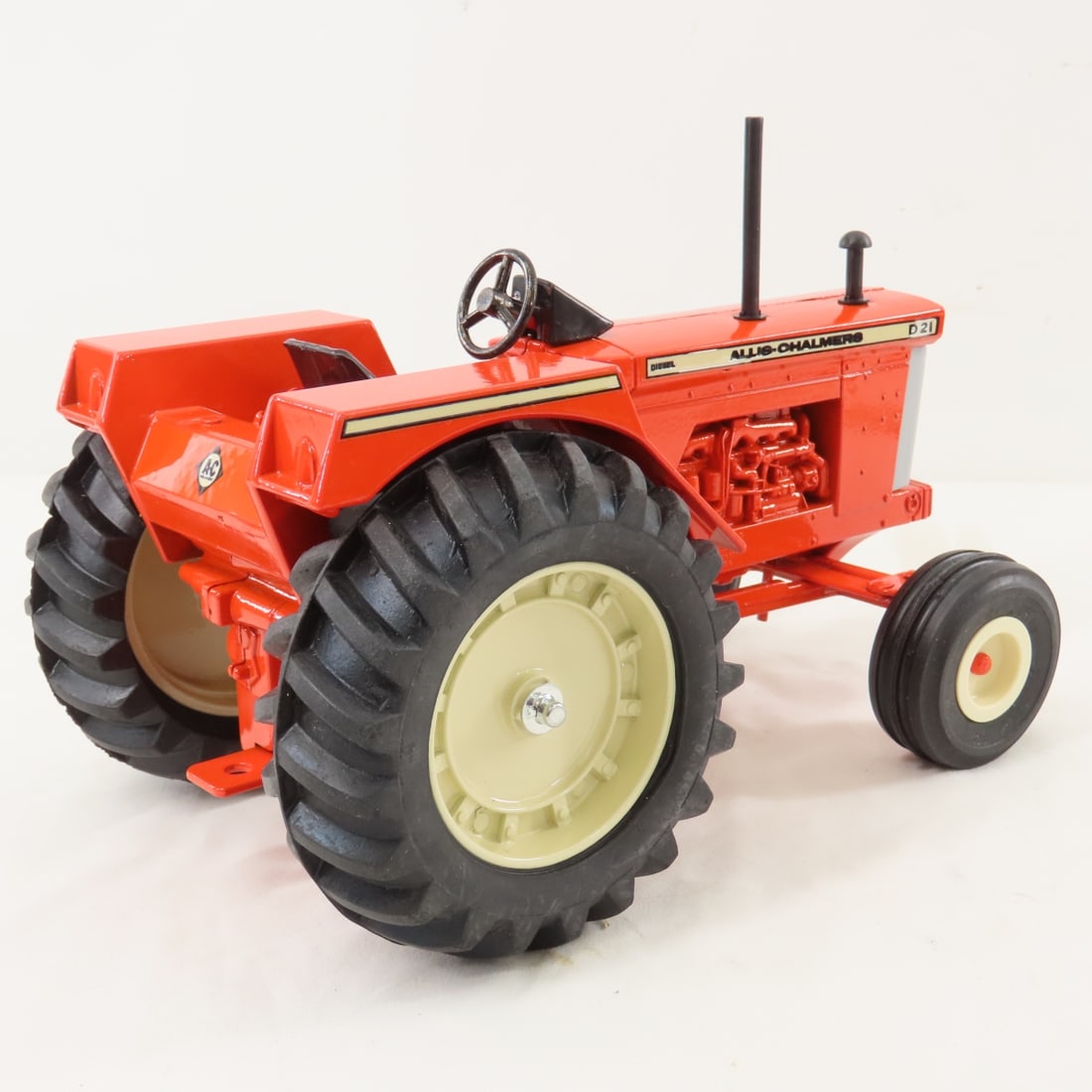 ERTL Special Edition Allis Chalmers D-21 Tractor - 6