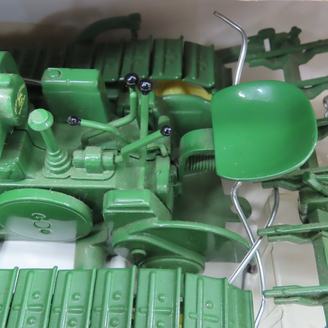 SpecCast John Deere 1:16 Lindeman Crawler - 10