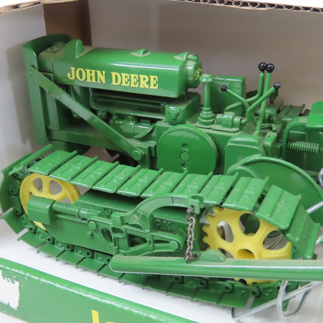 SpecCast John Deere 1:16 Lindeman Crawler - 8