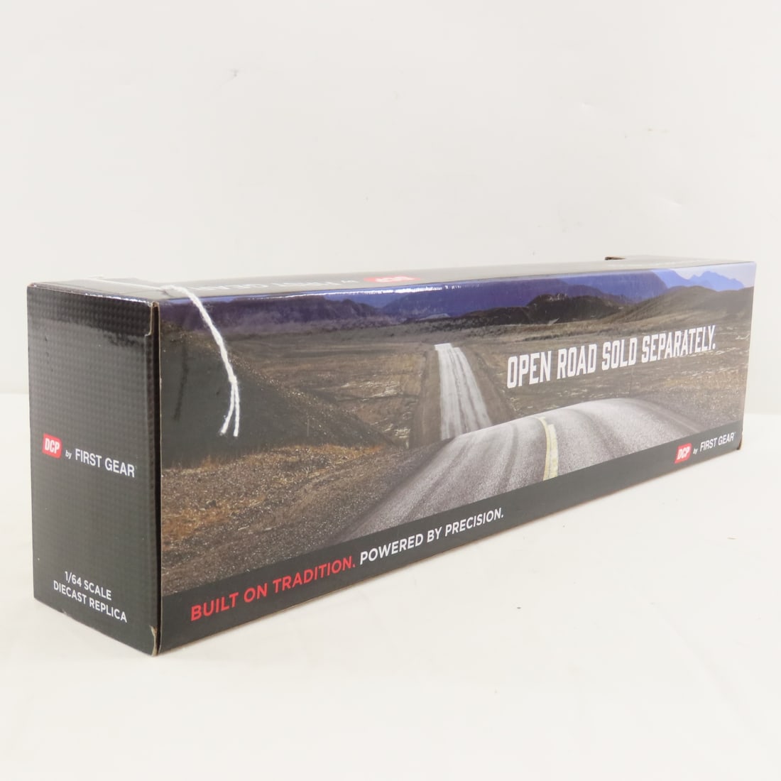 DCP First Gear 1:64 Scale Peterbilt 389 Pacesetter - 6