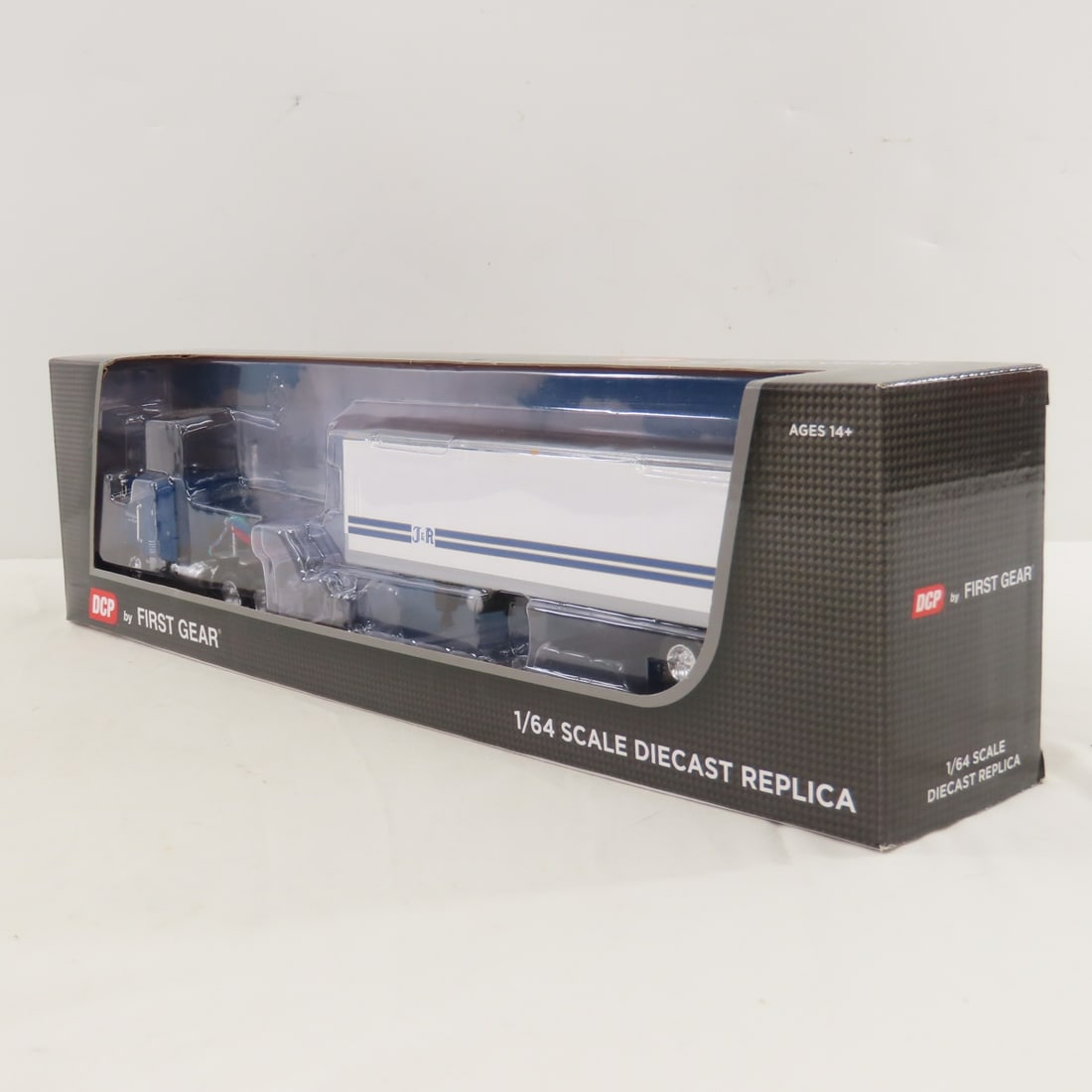 DCP First Gear 1:64 Scale Peterbilt 352 Sleeper - 8