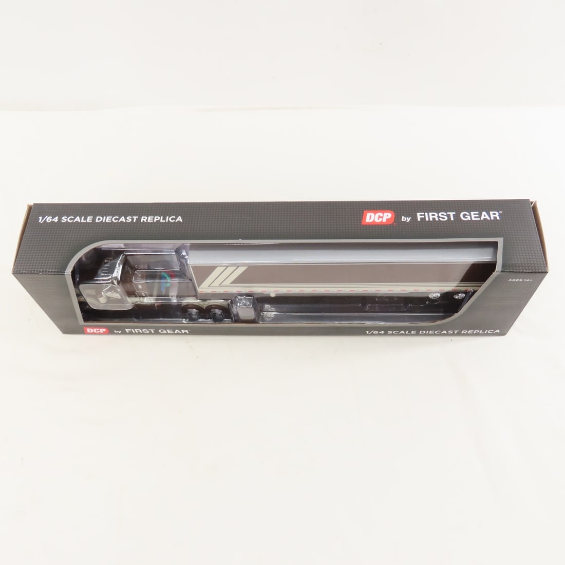 DCP First Gear 1:64 Scale Peterbilt 359 Sleeper - 9