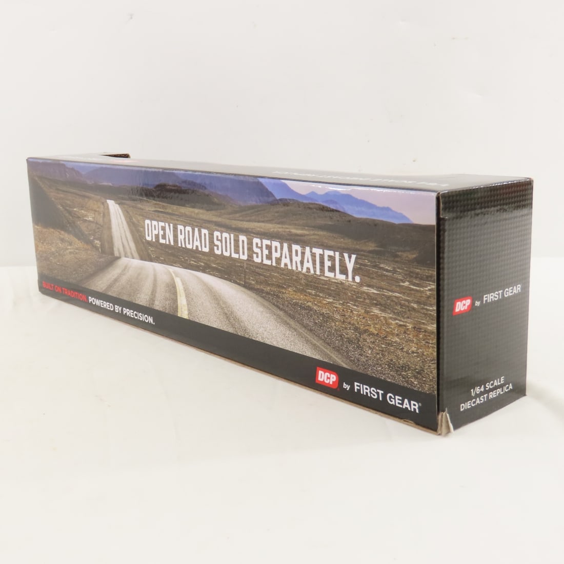 DCP First Gear 1:64 Scale Kenworth W900L Aerocab - 4
